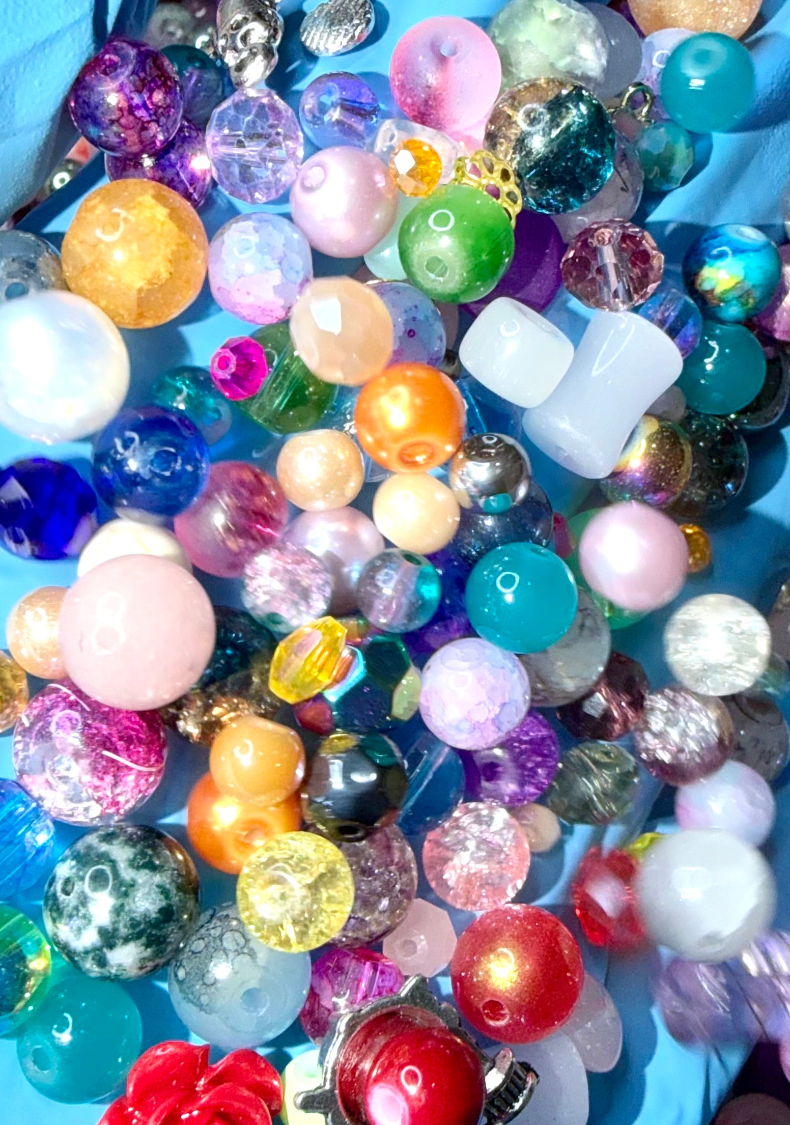 Scoop of Mixed Glass Beads, 8oz , for Jewelry Making and Crafts Assorted Colors and Sizes for DIY Projects Ideal for Accessories and Crafts